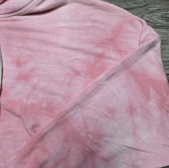 American Eagle Lightweight Tie Dye Cropped Sweatshirt - Picture 3 of 5